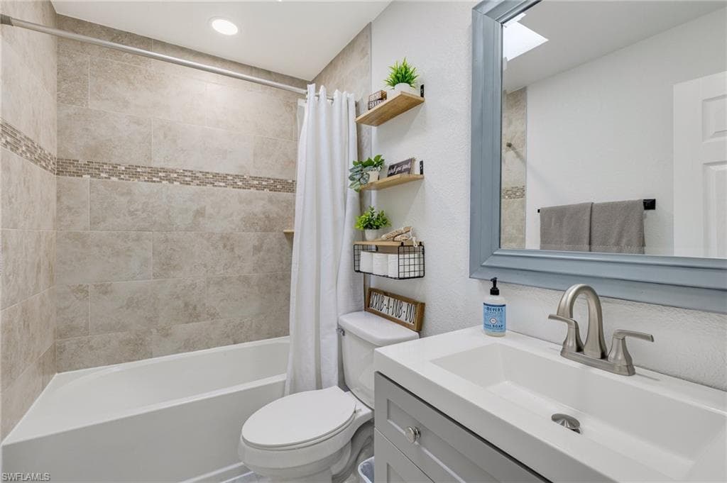 179 Hibiscus DR-24
