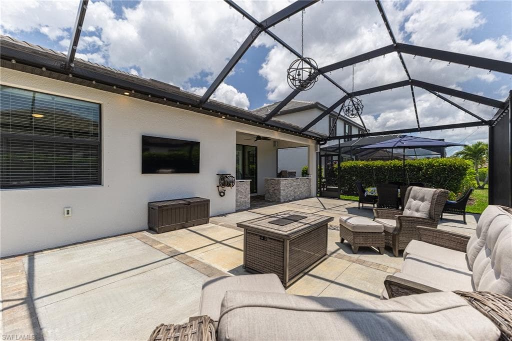 9231 Shadow Oak LN, NAPLES FL 34120-5