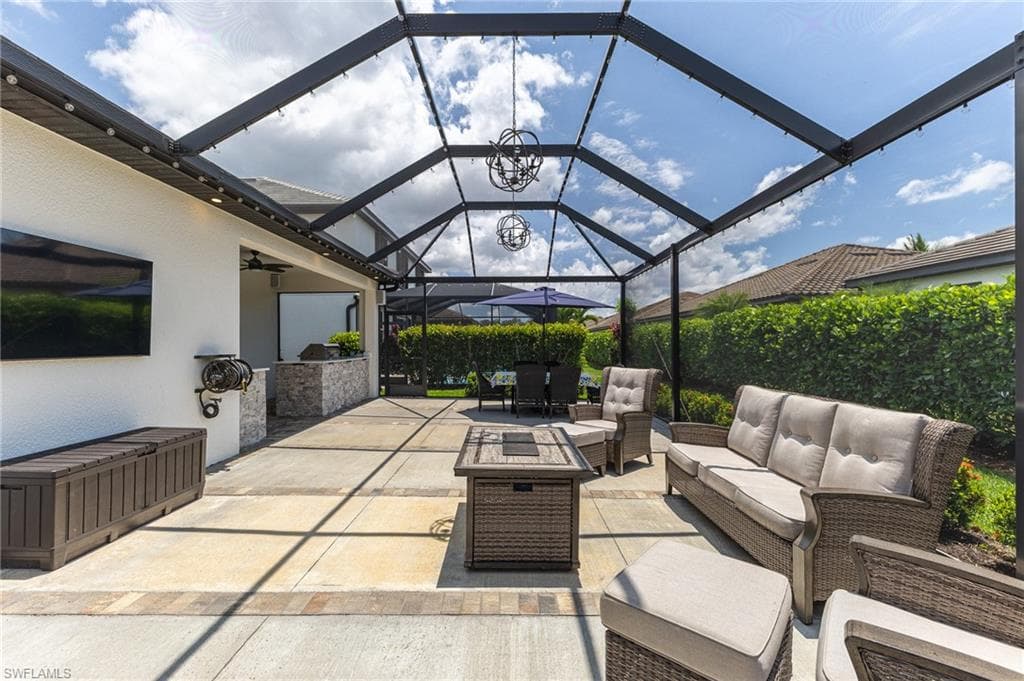 9231 Shadow Oak LN, NAPLES FL 34120-38