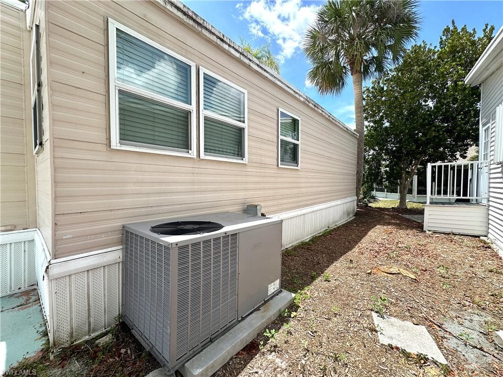 10740 Everglades Kite CIR, ESTERO FL 33928-15