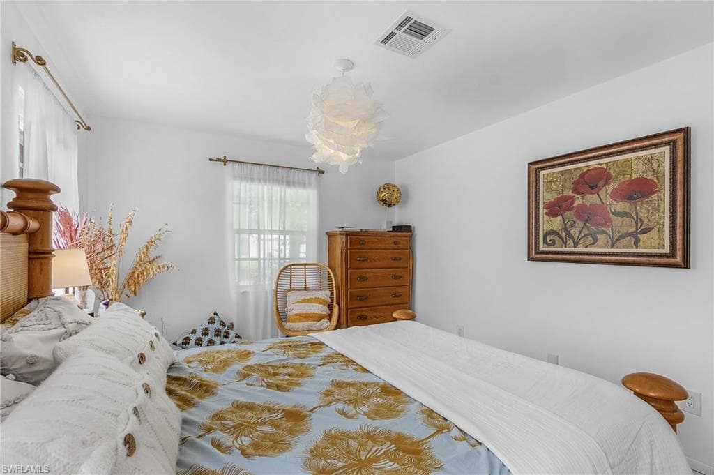 27553 Playa Del Rey LN, BONITA SPRINGS FL 34135-8