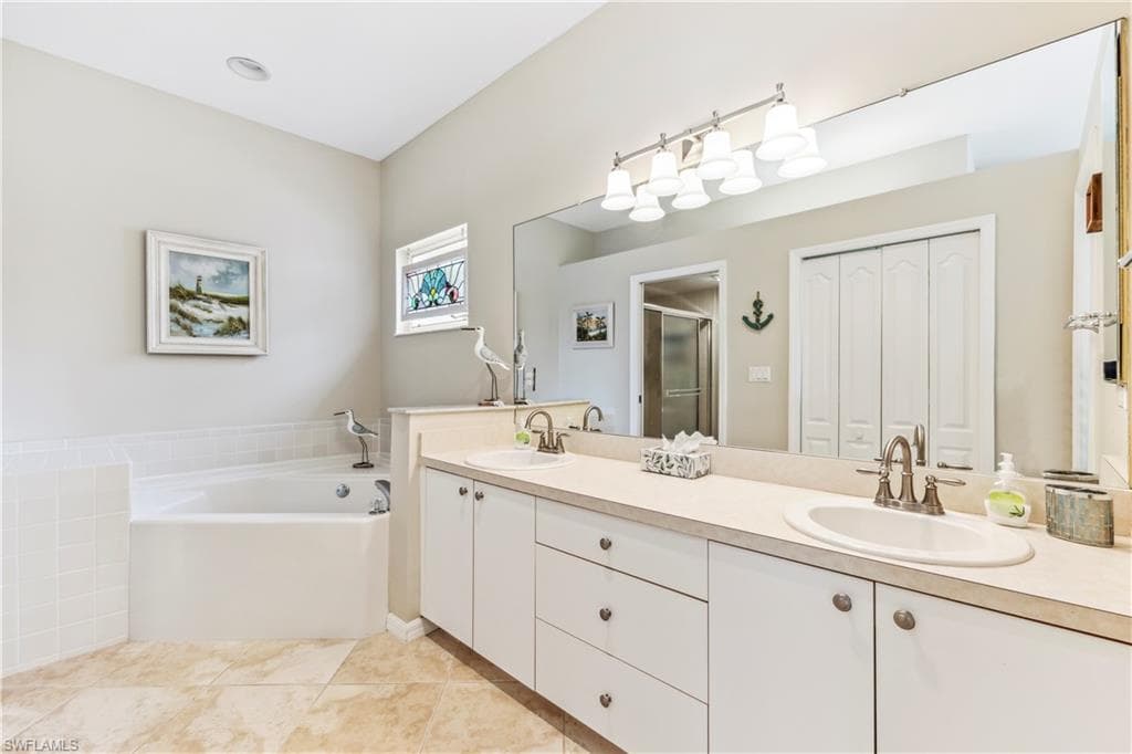 25530 Springtide CT, BONITA SPRINGS FL 34135-15