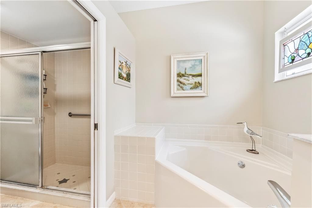 25530 Springtide CT, BONITA SPRINGS FL 34135-14