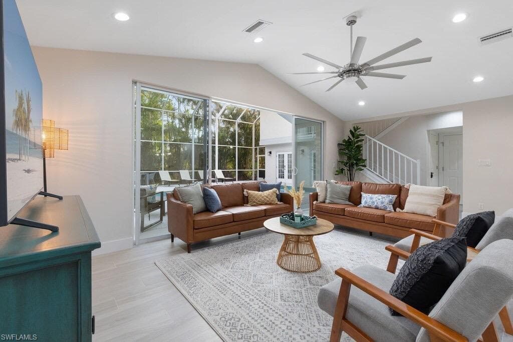 1100 Royal Palm DR, NAPLES FL 34103-5