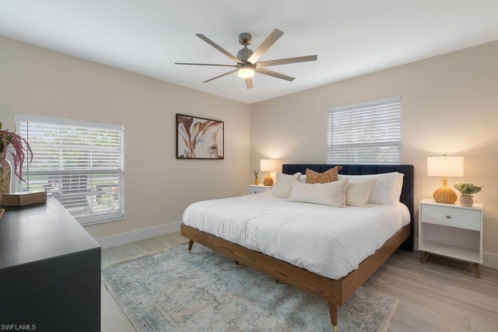 1100 Royal Palm DR, NAPLES FL 34103-16