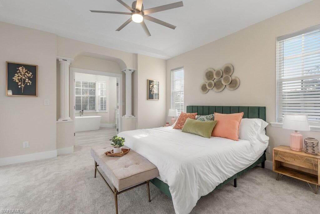 1100 Royal Palm DR, NAPLES FL 34103-11
