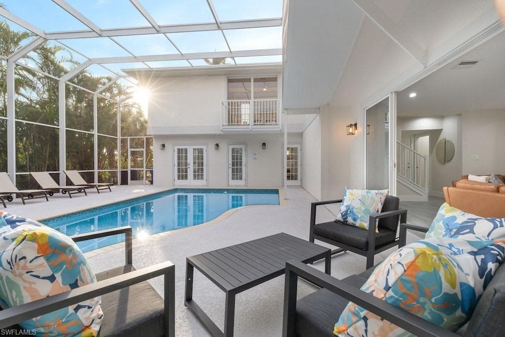 1100 Royal Palm DR, NAPLES FL 34103-25