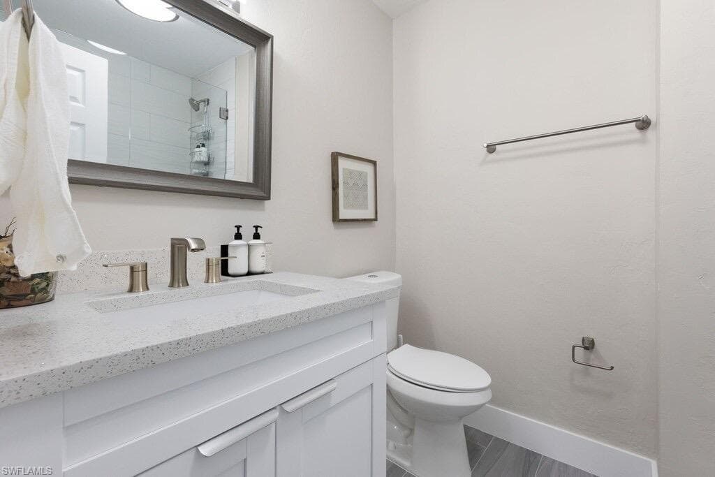 1100 Royal Palm DR, NAPLES FL 34103-24