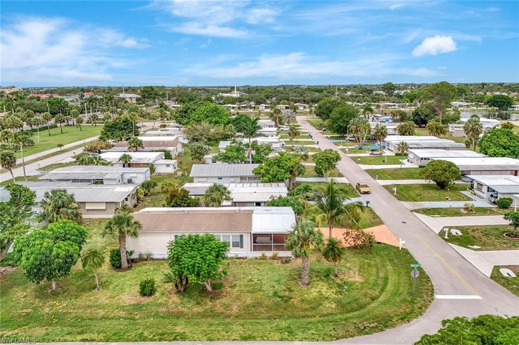 524 Menton LN, NAPLES FL 34112-23