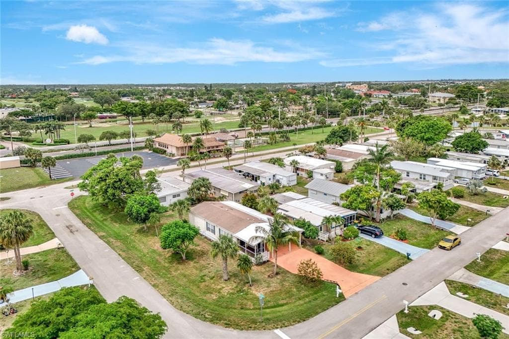 524 Menton LN, NAPLES FL 34112-10