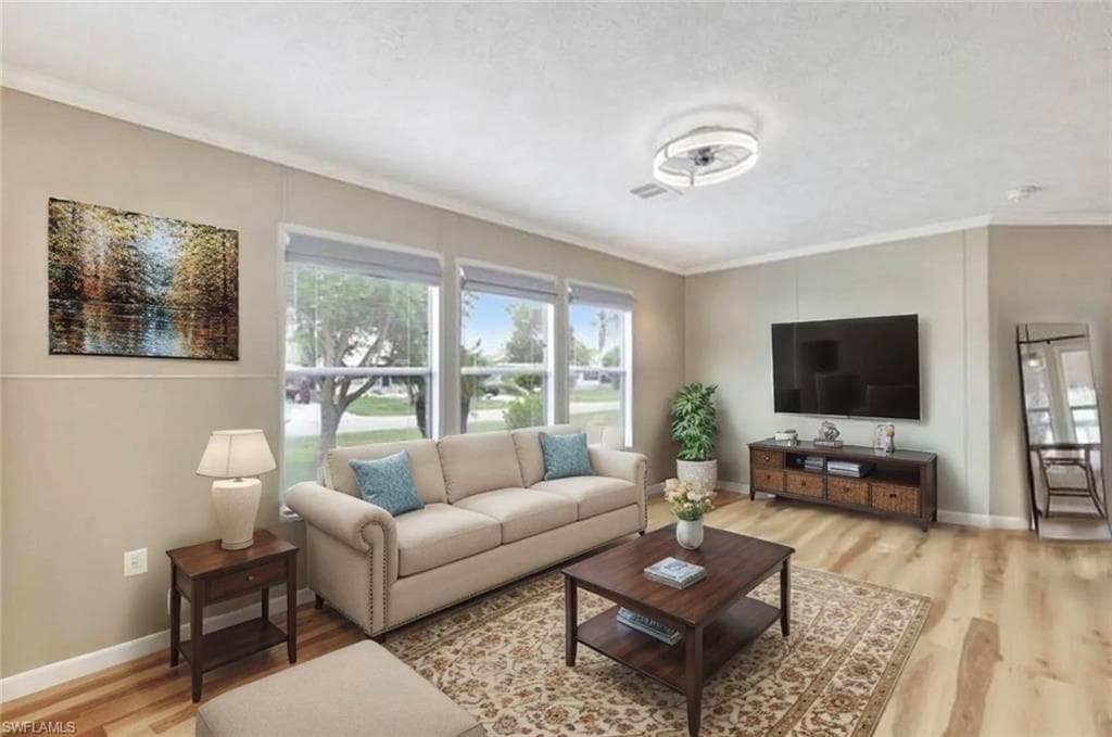 524 Menton LN, NAPLES FL 34112-3