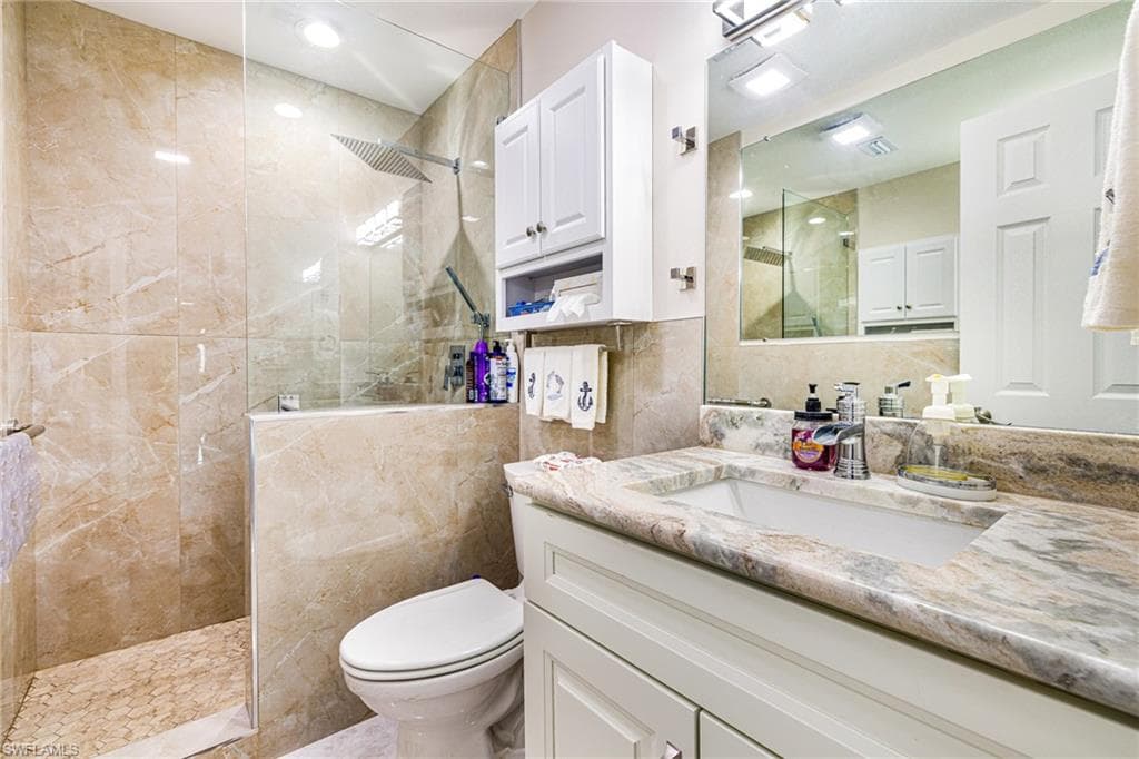 14544 Riverside DR, FORT MYERS FL 33905-29