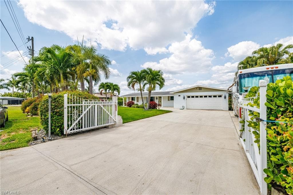 14544 Riverside DR, FORT MYERS FL 33905-7