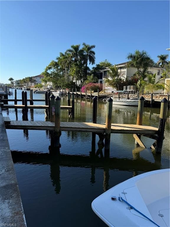 1523 Chesapeake AVE # B4, NAPLES FL 34102-1