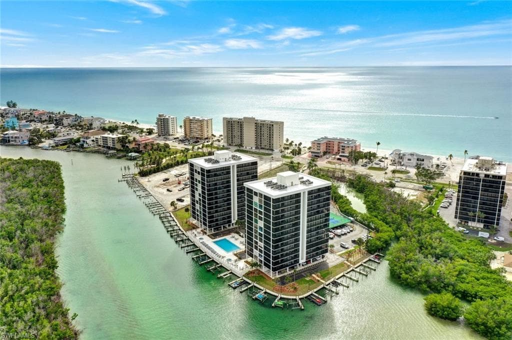 26235 Hickory BLVD # 7B, BONITA SPRINGS FL 34134-1