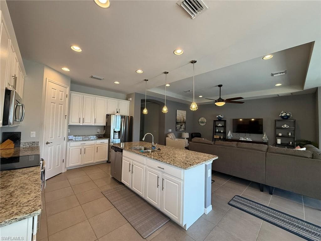 3916 King Edwards ST, FORT MYERS FL 33916-5