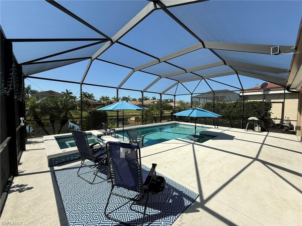 3916 King Edwards ST, FORT MYERS FL 33916-24