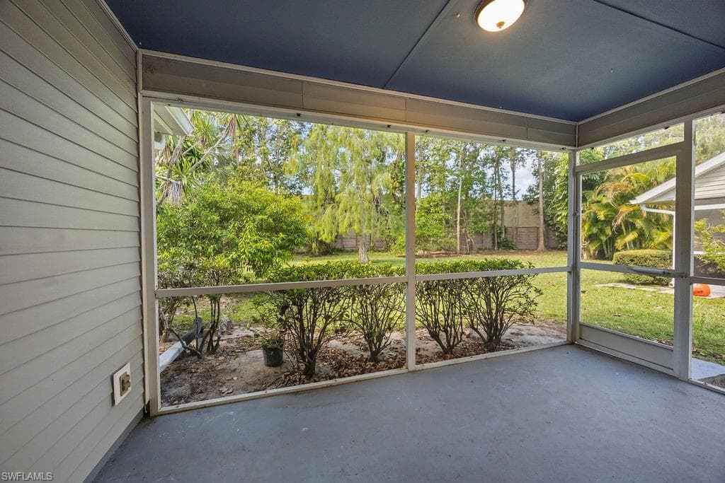 1429 Monarch CIR, NAPLES FL 34116-19