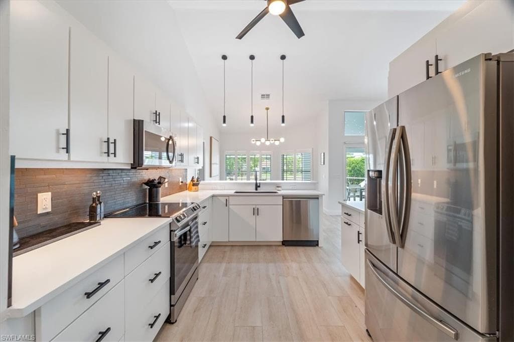 5192 Lochwood CT, NAPLES FL 34112-3