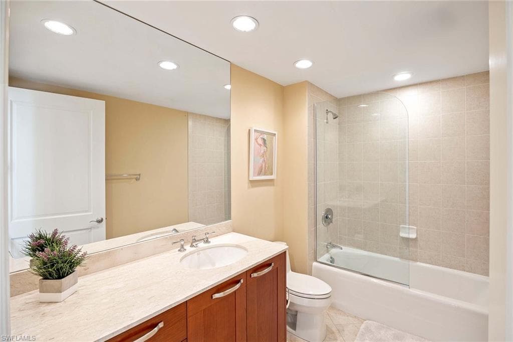 13675 Vanderbilt DR # 510, NAPLES FL 34110-27