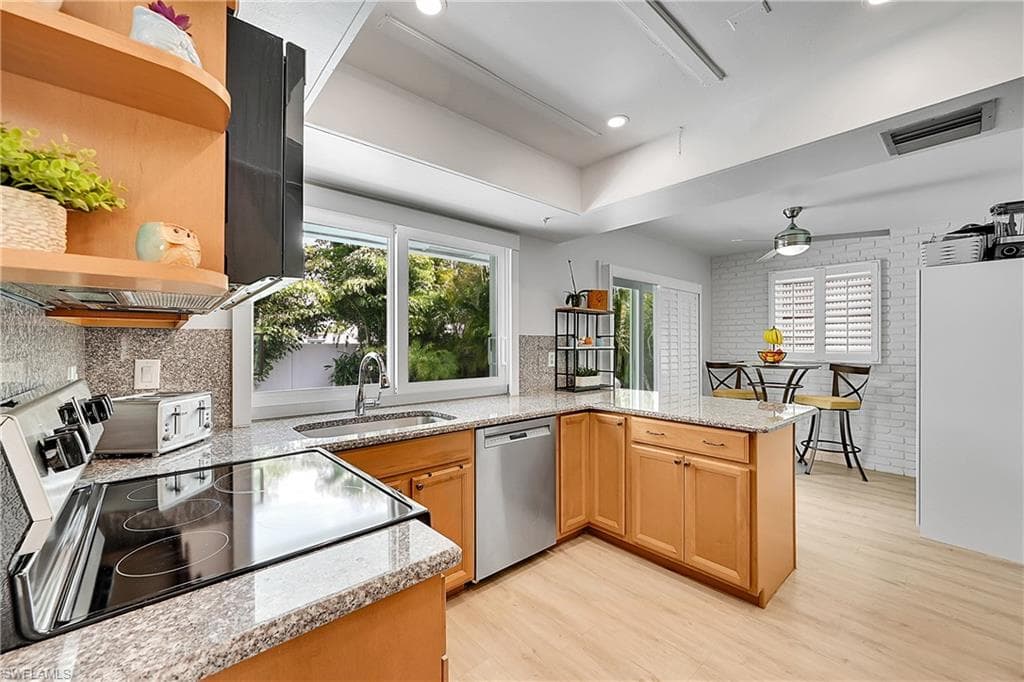 2133 NE 63rd CT, FORT LAUDERDALE FL 33308-12