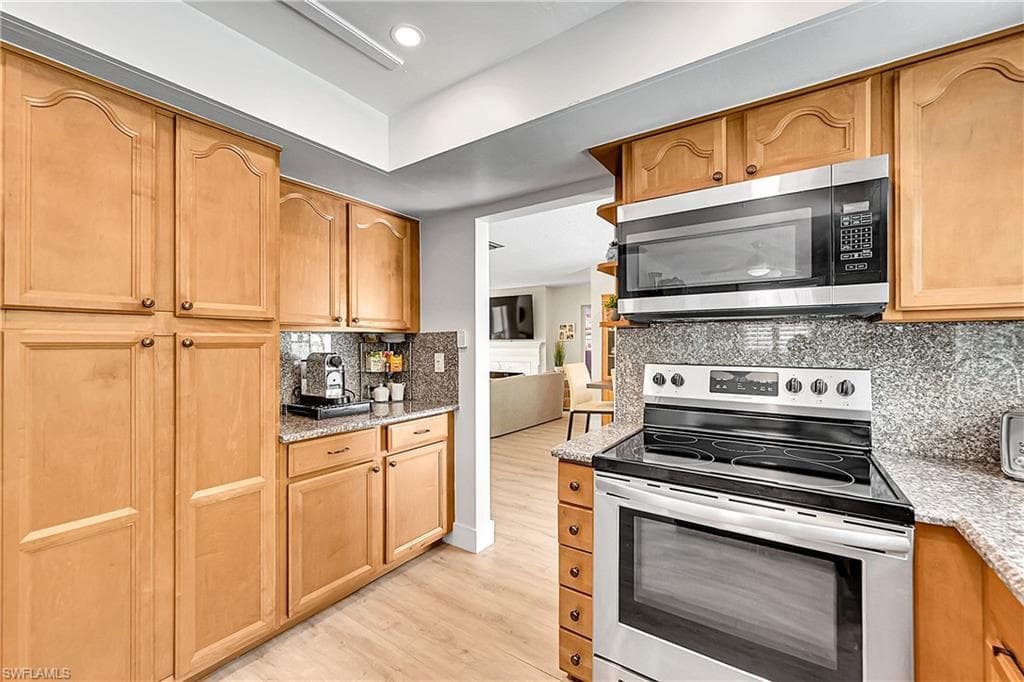 2133 NE 63rd CT, FORT LAUDERDALE FL 33308-14