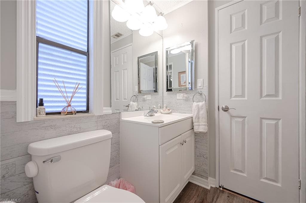 149 Kim DR # 149, NAPLES FL 34104-14