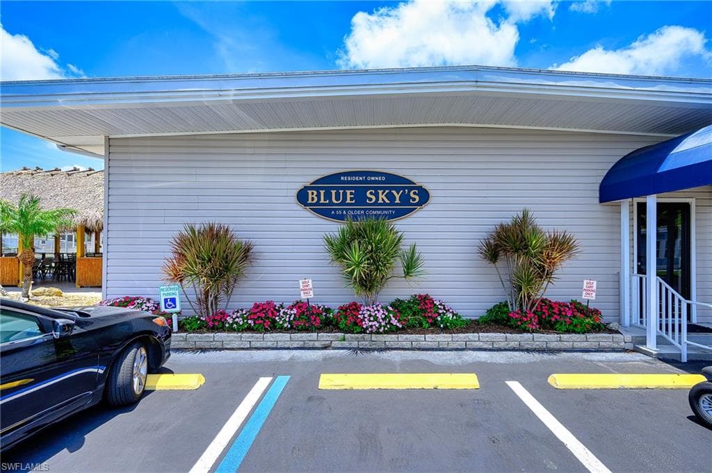 149 Kim DR # 149, NAPLES FL 34104-24