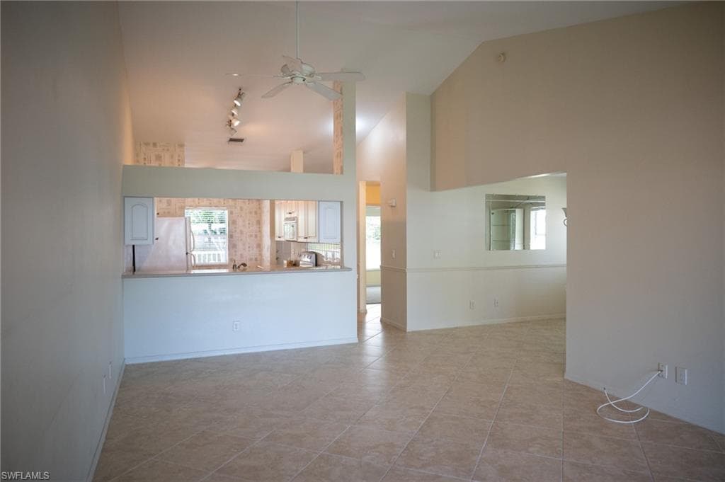 138 Pebble Shores DR # 8, NAPLES FL 34110-14