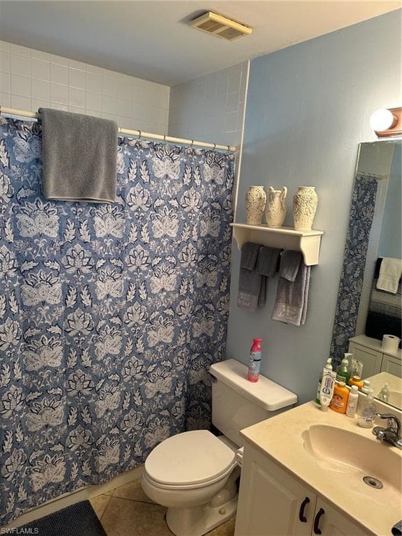 138 Pebble Shores DR # 8, NAPLES FL 34110-10