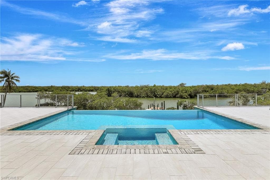 26906 McLaughlin BLVD-33