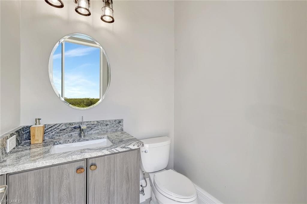 26906 McLaughlin BLVD-32