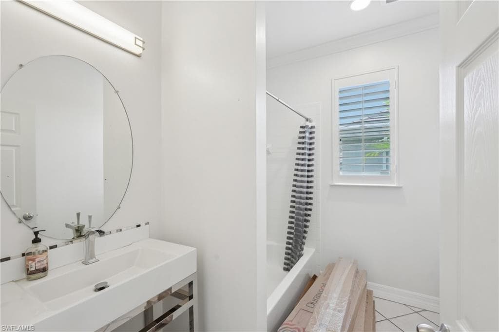 5541 Harborage DR, FORT MYERS FL 33908-27