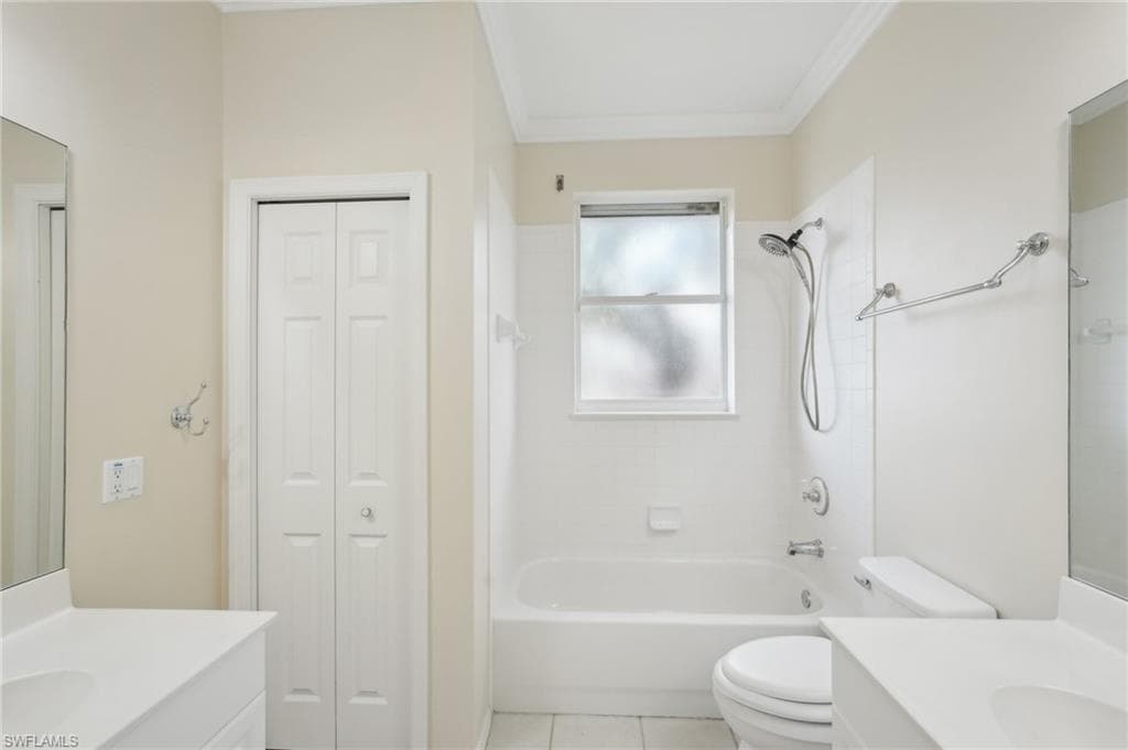 5541 Harborage DR, FORT MYERS FL 33908-34