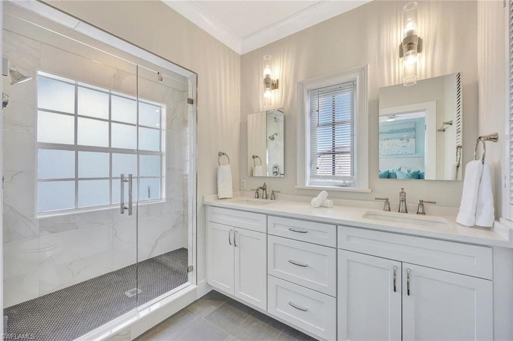 1500 Pelican AVE, NAPLES FL 34102-15