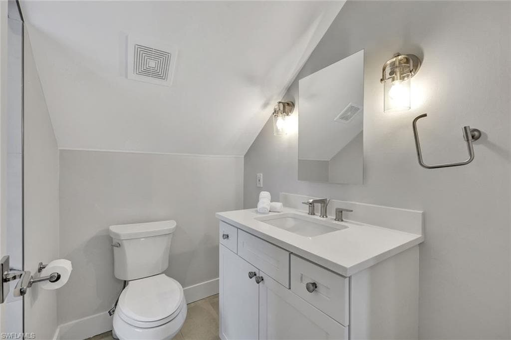 1500 Pelican AVE, NAPLES FL 34102-25