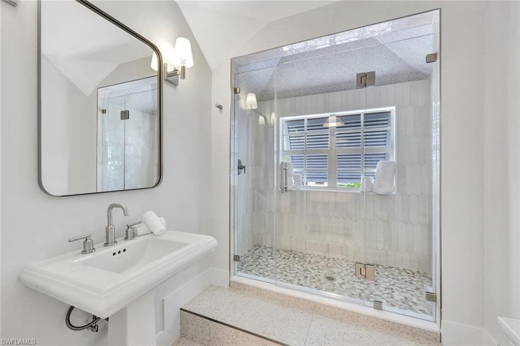 1500 Pelican AVE, NAPLES FL 34102-27