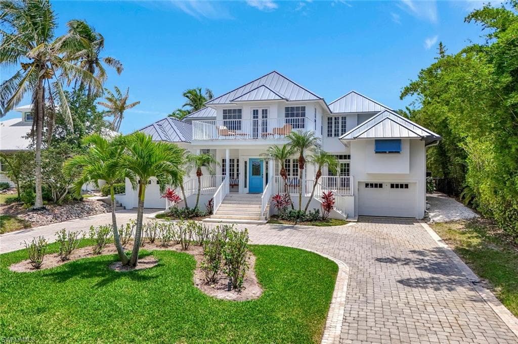 1500 Pelican AVE, NAPLES FL 34102-24