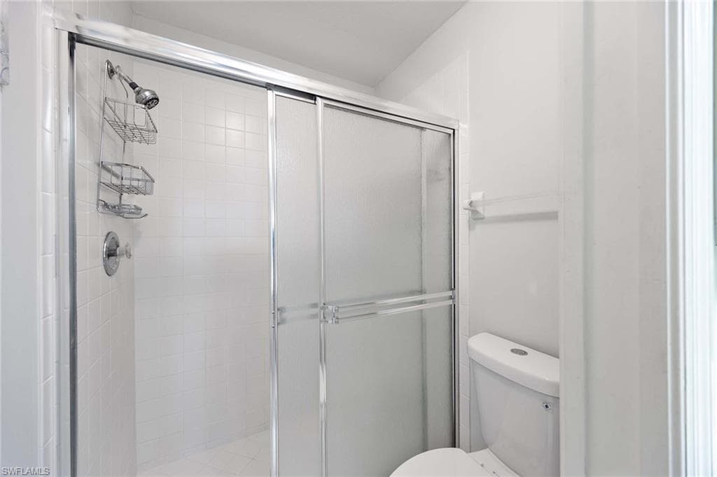 822 Gulf Pavillion DR # 202, NAPLES FL 34108-14