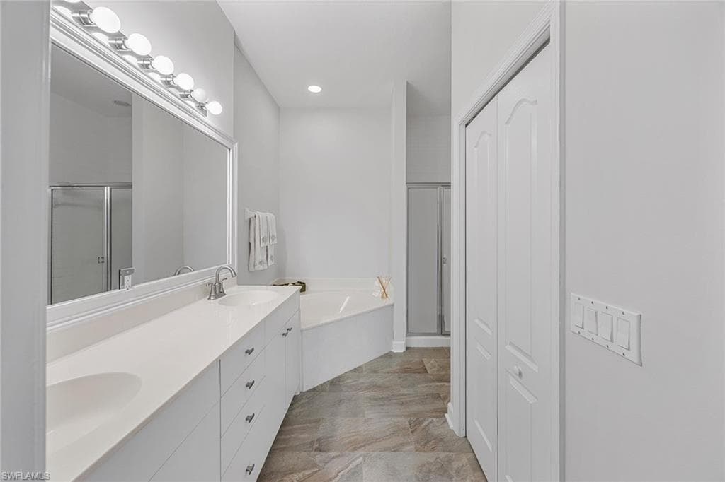 2432 Ravenna BLVD # 201, NAPLES FL 34109-19