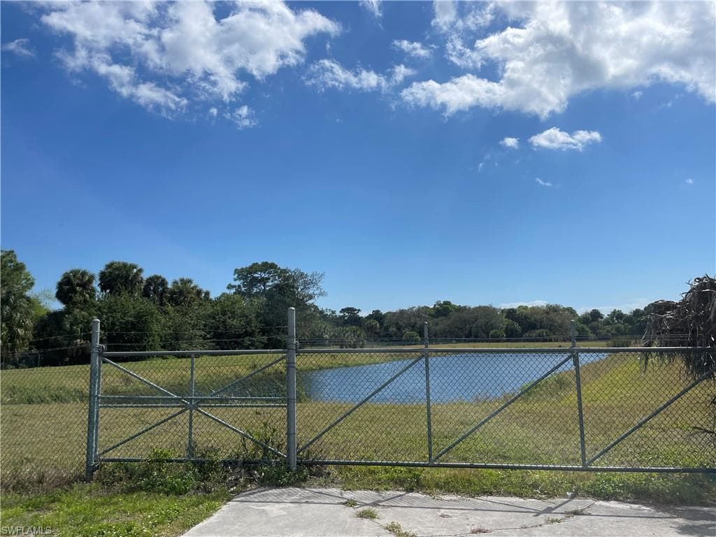 2358 E SR 70 HWY, OKEECHOBEE FL 34972-14