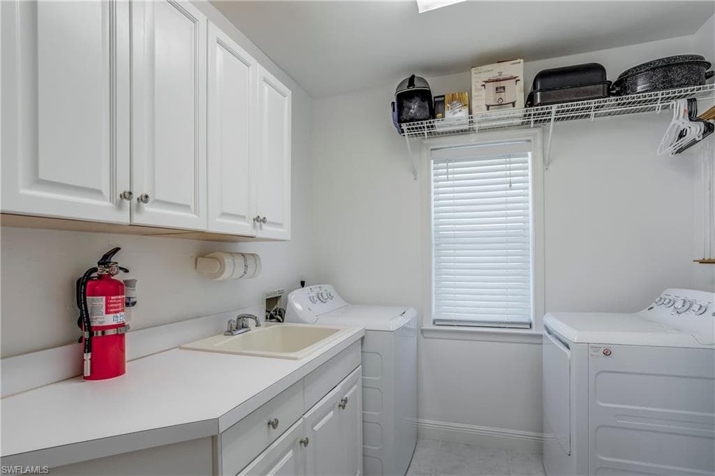 12593 Coconut Creek CT, FORT MYERS FL 33908-34