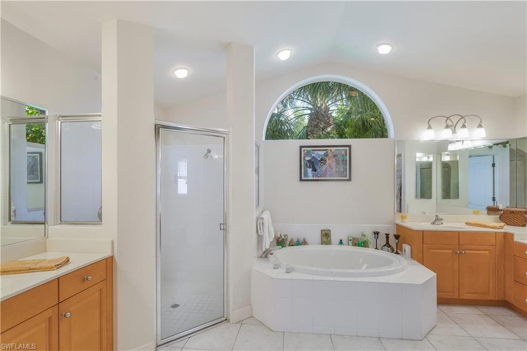 12593 Coconut Creek CT, FORT MYERS FL 33908-28