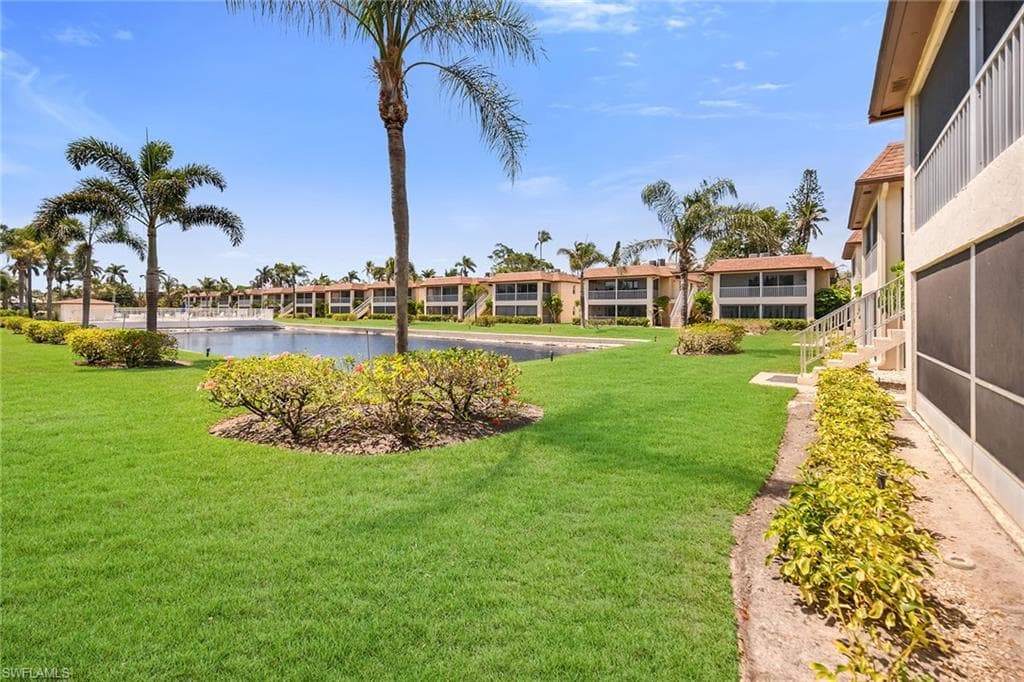 1155 Sandpiper ST # G2, NAPLES FL 34102-32