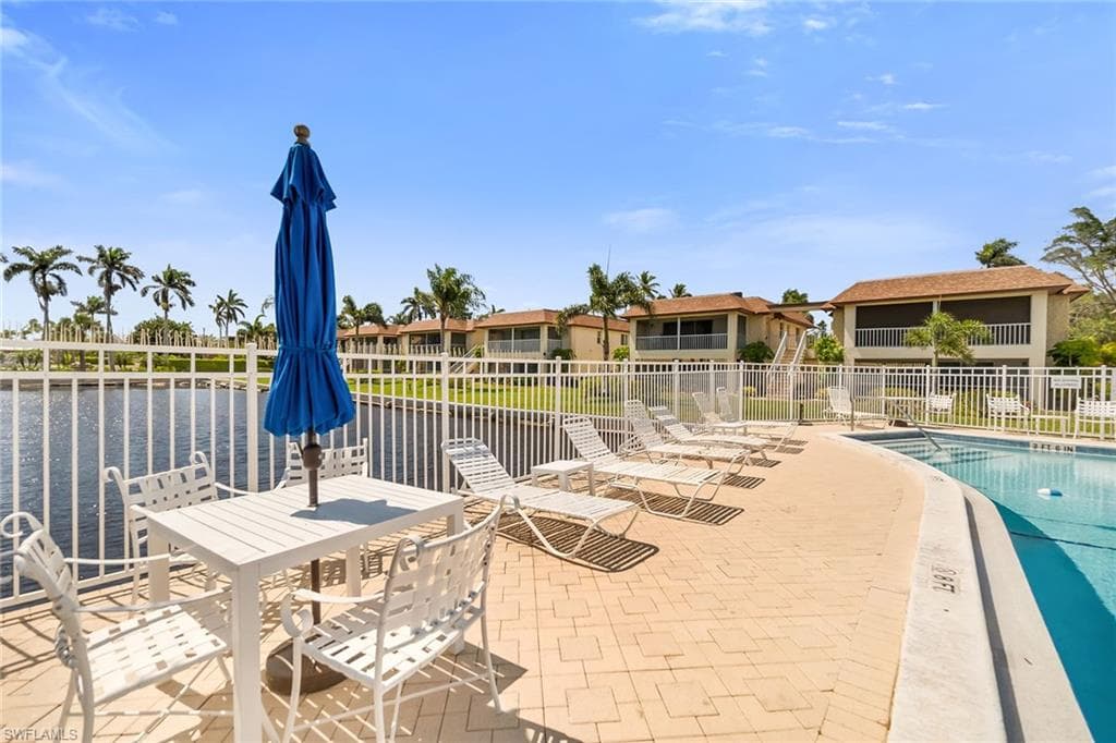 1155 Sandpiper ST # G2, NAPLES FL 34102-49