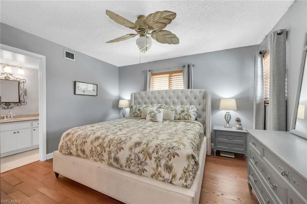 1155 Sandpiper ST # G2, NAPLES FL 34102-24