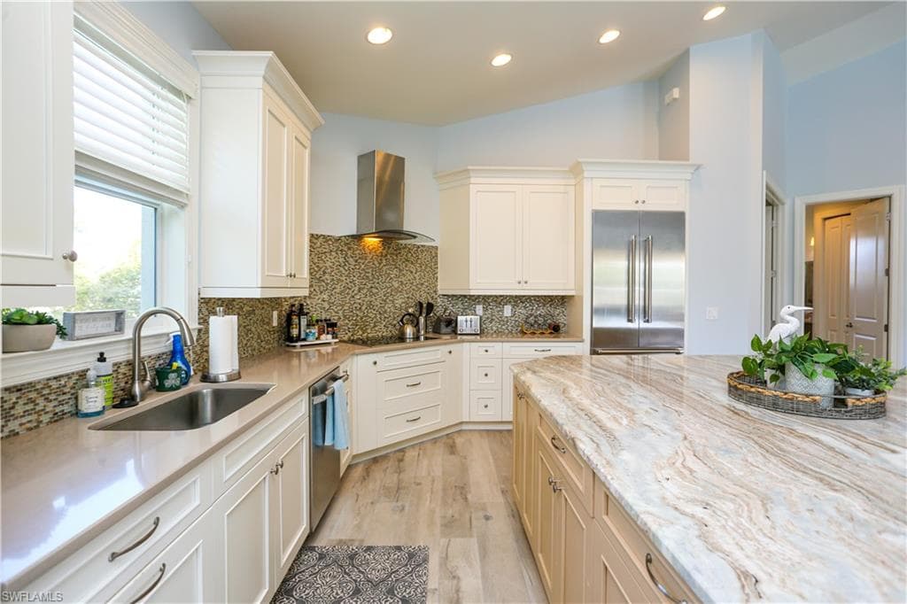1480 Curlew AVE, NAPLES FL 34102-26
