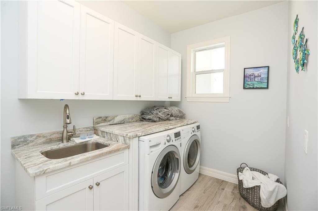 1480 Curlew AVE, NAPLES FL 34102-5
