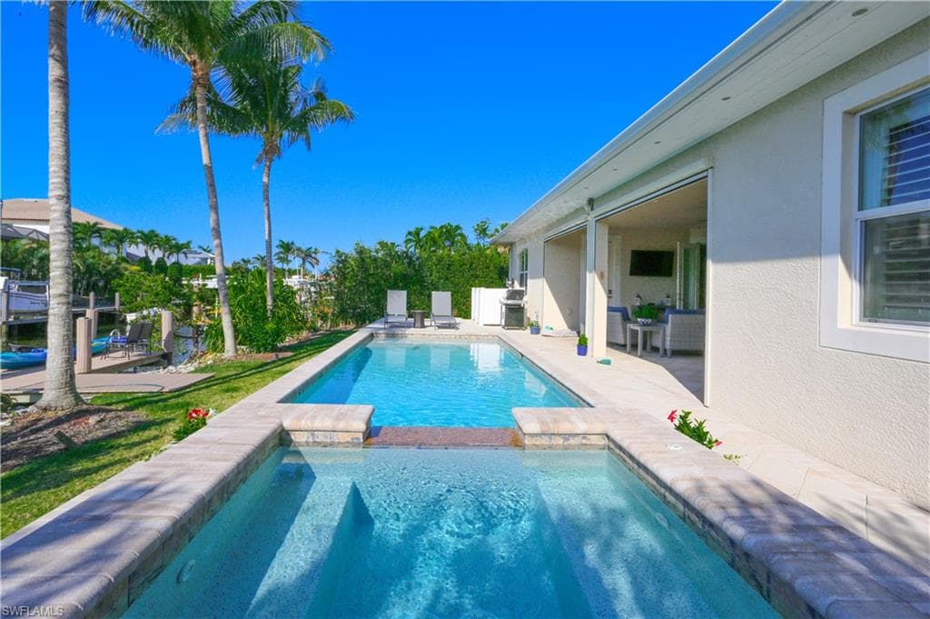 1480 Curlew AVE, NAPLES FL 34102-45