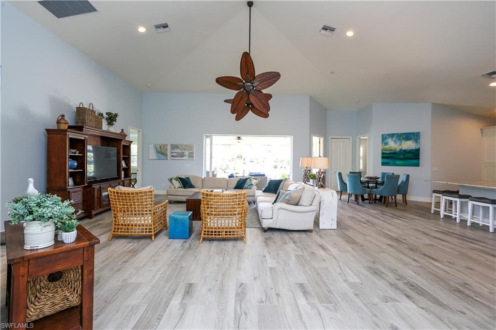 1480 Curlew AVE, NAPLES FL 34102-42